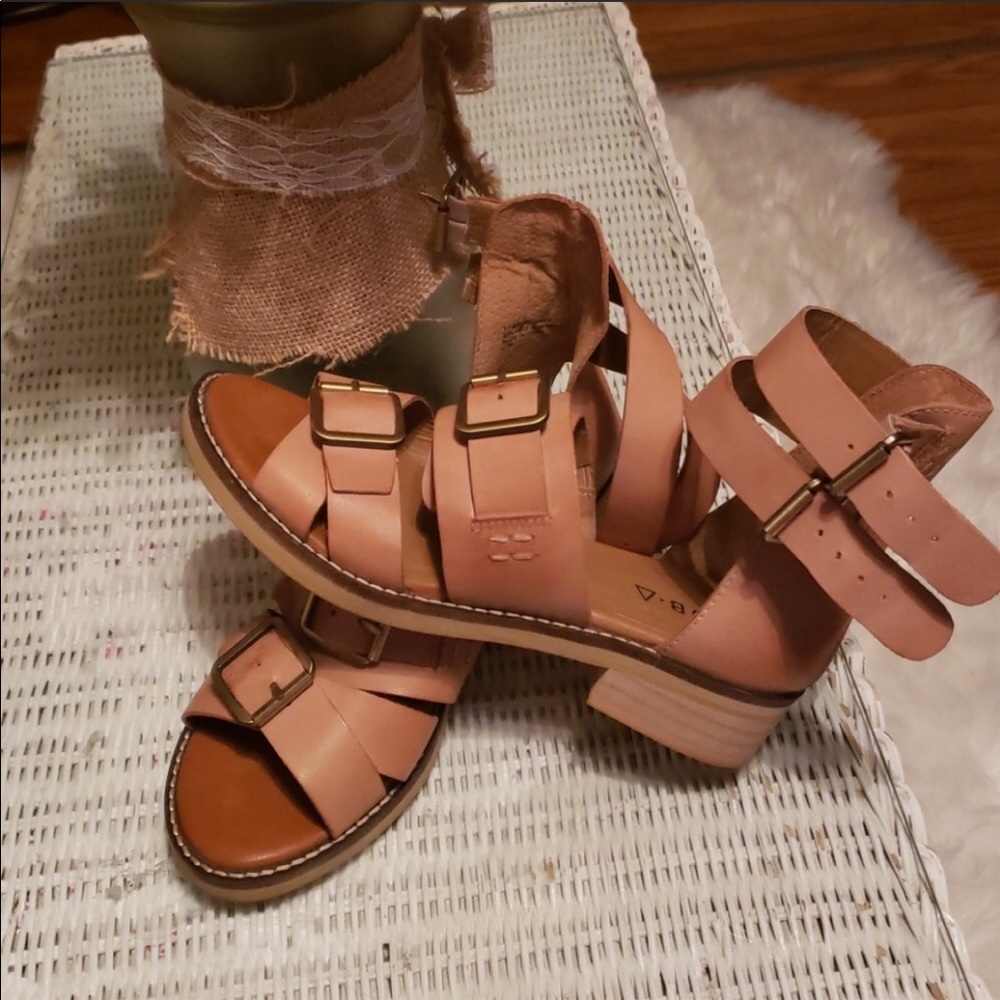 Tan gladiator sandals